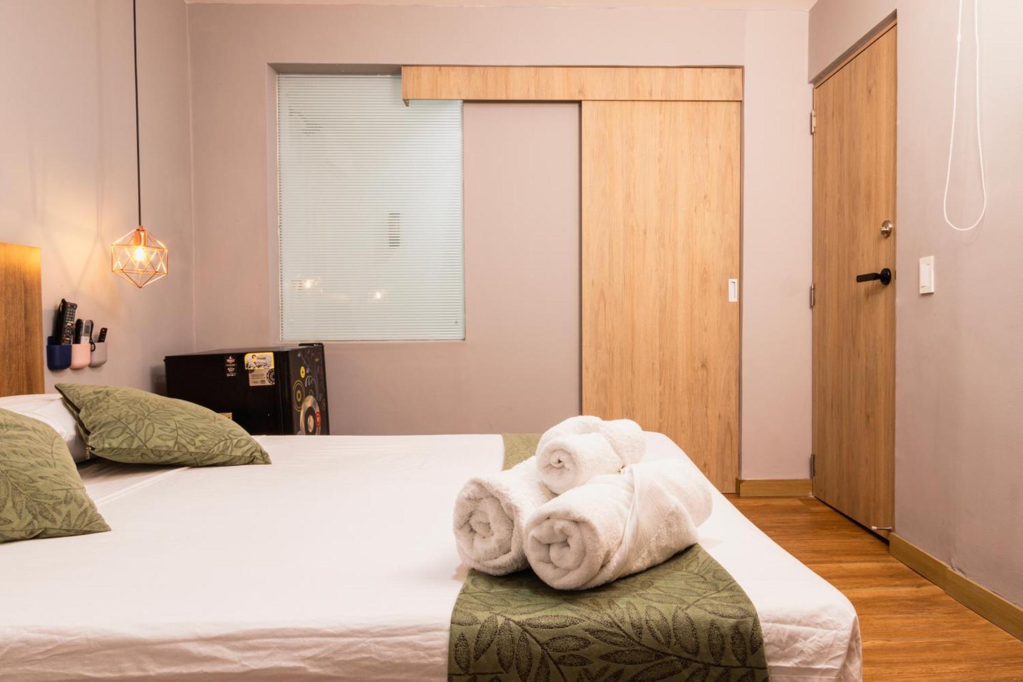 Hotel Casa 73 Deluxe 麦德林 外观 照片